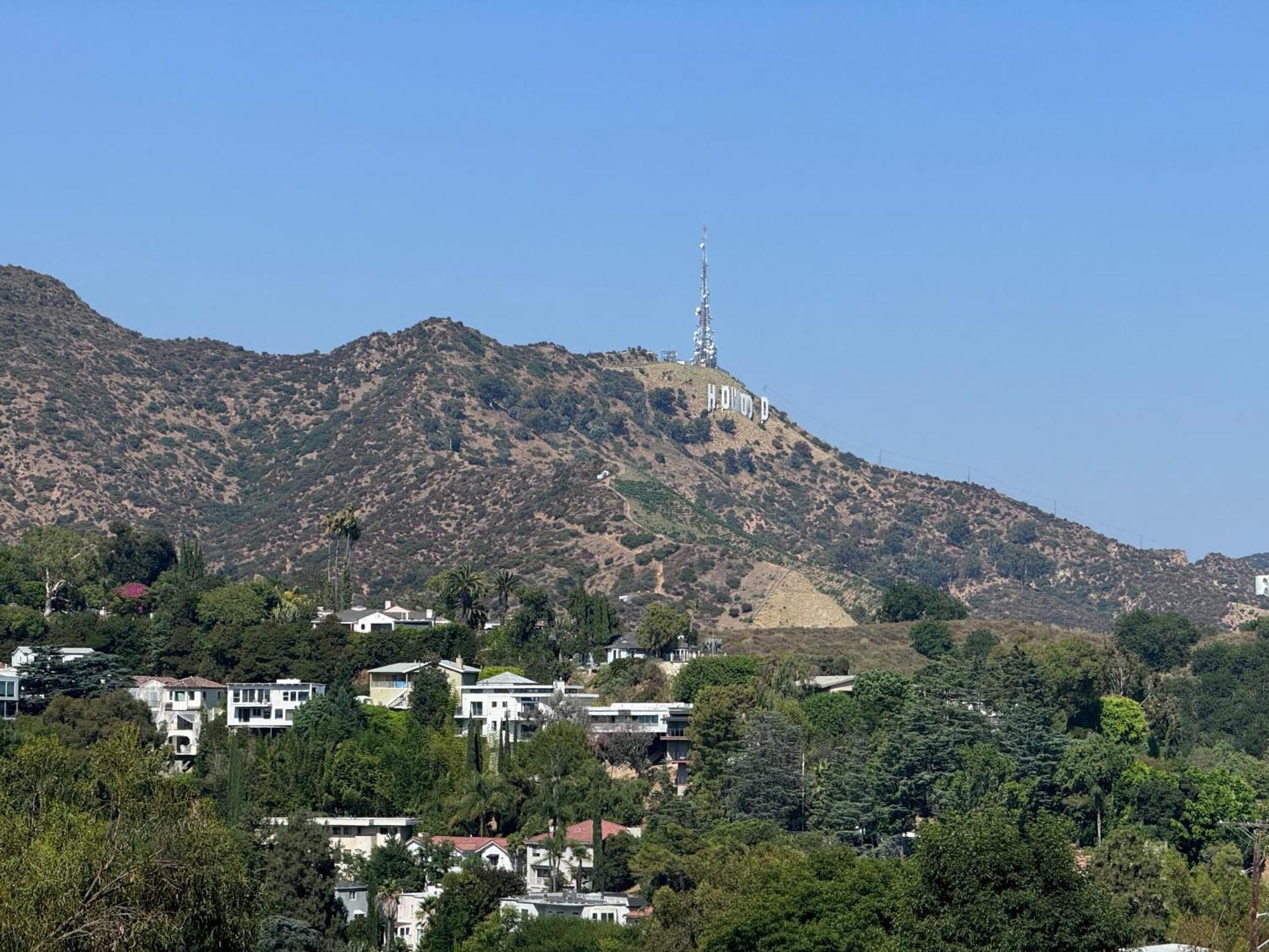 Iconic Gesner Boat House With View Of The Hollywood Sign * Los Angeles